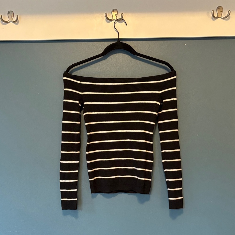 American Eagle Outfitters Off-Shoulder Black and White Sweater